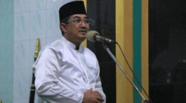 Bupati Tanjab Barat H. Anwar Sadat Safari Ramadhan di Masjid Agung Al Istiqomah Kuala Tungkal, Selasa (11/05/21). FOTO : Prokopim.