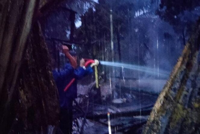 Tampak Bagian Rumah yang Mengalami Rusak Sedang Akibat Dimakan Api. FOTO : IG Damkartanjabbar.