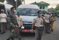 Pelepasan Tim Medis Vaksinator Korem 042/Gapu ke Kabupaten Tanjab Timur, Kamis (12/08/21). FOTO : PENREM.