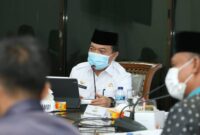 Gubernur Jambi H. Al Haris didampingi Wakil Gubernur H. Abdullah Saat Pimoin Rapat Persiapan MTQ ke 50 di Ruang Utama Kantor Gubernur Jambi, Kamis (12/8/21). FOTO : SAH