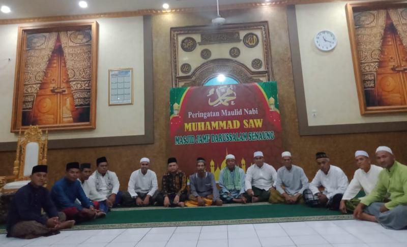 Remaja Masjid Jami Darussalam Kerjasama Karang Taruna Desa Senaung Gelar Maulid Nabi SAW, Sabtu (30/10/21) malam.