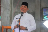 Wakil Bupati Hairan, SH Saat Sambutan Maulid Nabi Muhammad SAW 1443 H Masjid Husnul Yaqin, Desa Makmur Jaya, Betara, Rabu (03/11/21). FOTO : DOKPIM