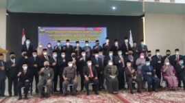 Bupati Muaro Jambi Hj. Masna Busro, SE, M.Tr.IP Saat Melantik 48 pejabat Eselon III dan IV di Gedung Serbaguna Kabupaten Muaro Jambi Sabtu (18/12/21). FOTO : Noval.