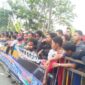 Penonton Padati Sirkuit Road Race Championship Bupati Muaro Jambi 2021 Sengeti, Jambi, Minggu (19/12/21). FOTO : Noval.