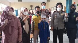 Polresta Jambi Vaksinasi Siswa SDN 66 Kota Jambi, Jumat (7/1/22). FOTO : Noval