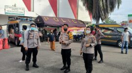 Kapolresta Jambi Kombes Pol Eko Wahyudi, SIK, MH saat meninjau langsung sekitaran stadion KONI, Kamis (6/1/22). FOTO : Noval