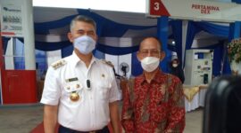 Dari kanan : Wali Kota Jambi Syarif Fasha, Ketua PWI Provinsi Jambi H. Ridwan Agus D. [FOTO : Noval]