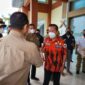 Ketua MPW PP Provinsi Jambi Adri, SH Sambut kedatangan Bambang Soesatyo dan Wakapolri Komjen Pol. DR. Gator Edy Pramono di Ruang VIP Room Bandara Sultan thaha Jambi (06/02/22). FOTO : Noval