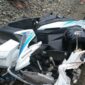 Sepeda Motor Korban Terlibat Tabrakan dengan Mobil Rombongan Komisi I DPRD Batanghari. FOTO : Istimewa.