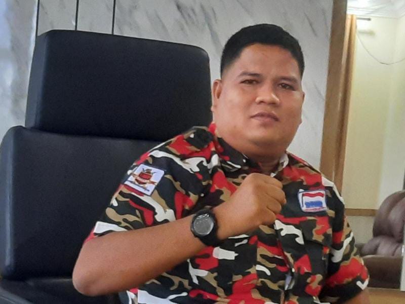 FOTO : Sudirman, Ketua Markas Cabang Laskar Merah Putih, Kabupaten Tanjung Jabung Timur.