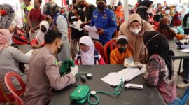 Kegiatan vaksinasi massal di Mako Polres Tanjab Barat Hari Kedua, Jum'at (11/3/22). FOTO HMSRES TJB