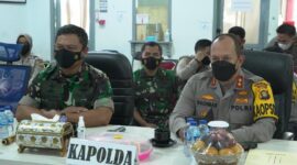 Danrem 042/Gapu dan Kapolda Jambi Tinjau Vaksinasi Serentak di Pelayangan, Jumat (25/3/22). FOTO : PENREM.