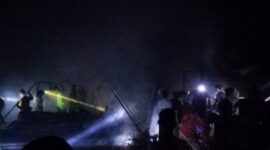 Kebakaran Hanguskan 4 Rumah Warga di Mendahara. FOTO : Medsos Group
