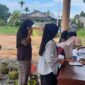 Dinas Koperasi UKM Perindustrian dan Perdagangan Tanjab Barat bersama Agen pelaksana melaksanakan Operasi Pasar Gas Elpiji 3 Kilogram di Kecamatan Senyerang, Rabu (13/4/2022). FOTO : Ist