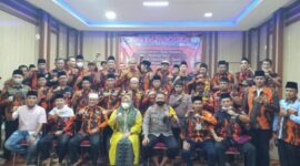 Bupati Muaro Jambi Hj
 Masnah Busro Gelar Buka Bersama dengan Pemuda Pancasila, Sabtu (16/4/22). FOTO : Noval