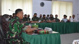 Danrem 042/Gapu Brigjen TNI Supriono Memimpin Sosialisasi TWP dan KPR Perumahan Prajurit TNI AD. FOTO : PENREM
