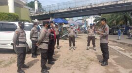 Personel Polda Jambi melakukan persiapan guna memantau Lokasi Wisata. FOTO : Ist