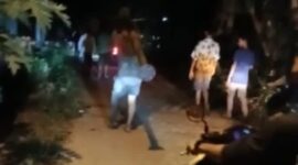 Terduga Pelaku Pencurian Besi Ditangkap Petugas Ronda. FOTO : Ist.
