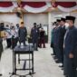 Dok. Bupati H. Anwar Sadat Saat Melakukan Prosesi Melantik dan Mengambil Sumpah Pejabat Eselon II di Balai Pertemuan, Rabu (11/5/22).