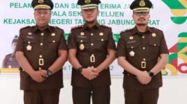 Dok. Kajari Tanjab Barat Pimpin Sertijab Kasi Intel