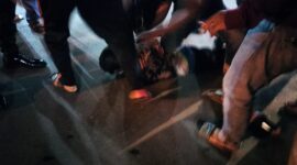 Ngamuk, Seorang OTK Diamankan Anggota Polres Tanjab Barat, Rabu (25/5/22) malam. FOTO : BAS