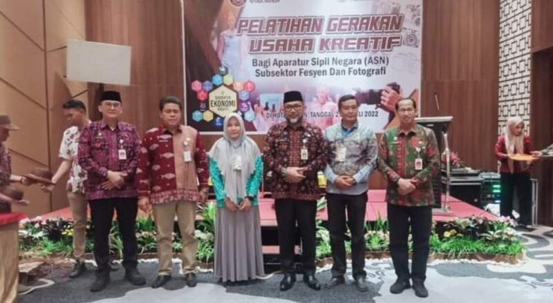 Pelatihan Gerakan Usaha Kreatif bagi ASN Subsektor Fesyen dan Fotografi di Jambi. FOTO ; Ist