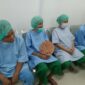 Warga yang akan menjalani Operasi Katarak Gratis. FOTO : Ist