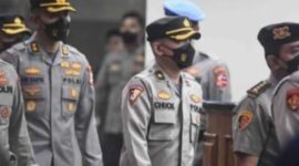 Polri resmi memberhentikan secara tidak hormat Kasubbagaudit Baggak Etika Rowabprof Divisi Propam Polri Kompol Chuck Putranto (kedua dari kiri) lewat sidang Kode Etik Profesi Polri, Kamis (1/9/2022). - Foto : Antara.