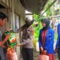 Dok Kegiatan Bakti Sosial Pemberian Paket Sembako oleh PJU Polres Tanjung Jabung Barat bersama pengurus PC PMII Tanjung Jabung Barat, Rabu (7/9/2022). FOTO : HMSRES TJB