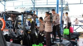 Polda Jambi dan Polres Jajaran Bagikan Sembako Serentak, Sasarannya Warga Ini