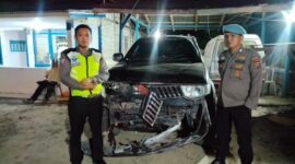 Kondisi Dua Unit Kendaraan yang terlibat laka lantas di Desa Sungai Toman, Kamis (8/9/22). FOTO : Satlantas Res Tanjabtim