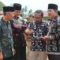 Bupati Tanjung Jabung Barat H. Anwar Sadat meninjau lokasi persiapan MTQ Tingkat Kabupaten ke-50 di Desa Suak Labu Kecamatan Kuala Betara, Kamis (29/9/22).
