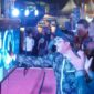 Bupati H. Anwar Sadat Saat Resmi Internet Publik berupa layanan wifi gratis di Alun-Alun Kuala Tungkal, Jumat malam (30/9/22). FOTO : Kominfo