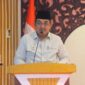 Bupati Tanjab Barat H. Anwar Sadat