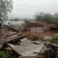 

Penampakan Rumah Warga yang Rusak Akibat Abrasi/Longsor. FOTO : IST.
