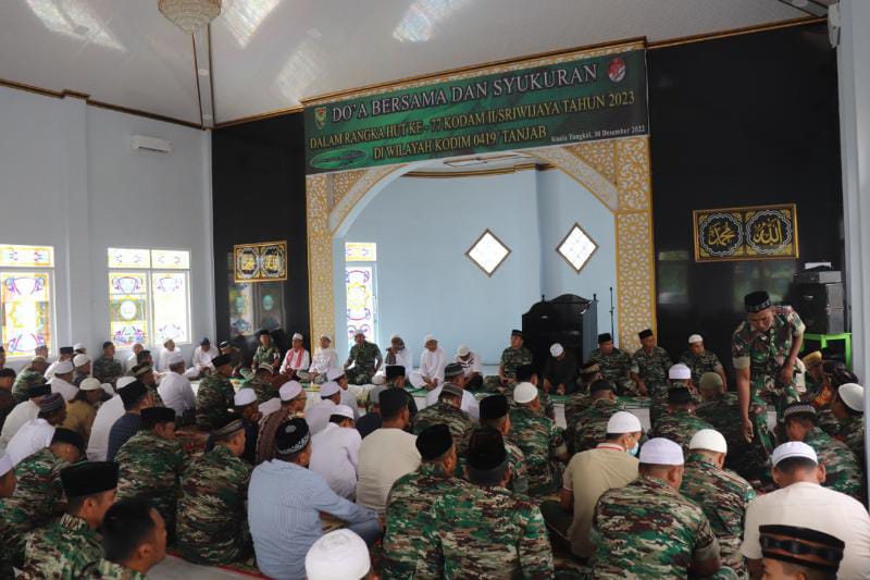 Kegiatan Do'a Bersama Kodim 0419/Tanjab menyambut HUT ke-77 Kodam II/Sriwijaya, Jum'at (30/12/22). FOTO : Pendim Tjb