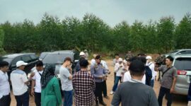 Pemeriksaan lokasi dan Titik Koordinat Perkara Perdata antara Kelompok Tani Saleh dengan SKK Migas PetroChina, Senin (19/6/23) lalu. FOTO : Ist