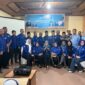 Ketua dan Pengurus DPC Partai Demokrat Tanjab Barat Foto bersama Bacaleg usai Konsolidasi. FOTO : Ardy/Ist 