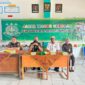 Jaksa Kejari Tanjung Jabung Barat sampaikan materi penyuluhan Hukum Jaksa Masuk Sekolah. FOTO : Dok Kejari