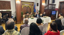 Menko Polhukam Mahfud MD dan Menteri Hukum dan HAM Yasonna Laoly mengunjungi Ceko, Senin (28/08/2023). FOTO : Humas