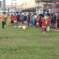 Para Pemain Muda di Tanjab Barat mendapatkan pengarahan disela latihan SSB Boca Junior FC di Stadion Bhakti Karya Kuala Tungkal, FOTO : Dok/SSB BJFC