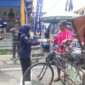Kegiatan Jum'at Berbagi oleh DPD Partai NasDem Tanjung Jabung Barat, Jum'at (3/11/23). FOTO : LT 