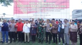 Brigjen TNI Supriono bersama Irjen Pol Drs Rusdi Hartono pimpin Deklarasi Pemilu Damai 2024. FOTO : Penrem 042/Gapu