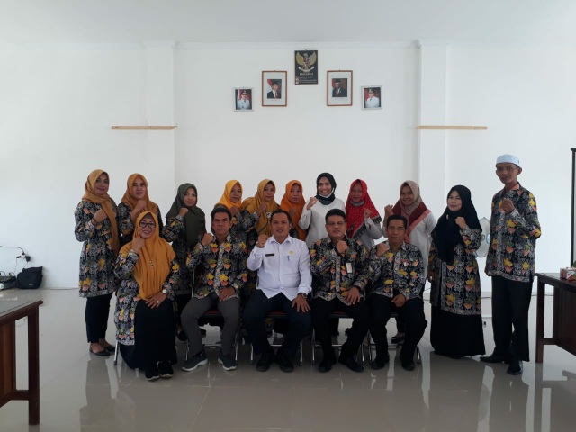 Pengurus Dekranasda Tanjung Jabung Barat, Kabag Ekonomi dan Pihak BPD serta BPR Tanggo Rajo. FOTO : LT