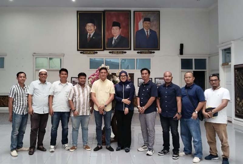 Ketua DPRD – Hiswana Migas Provinsi Jambi Bahas Gas dan BBM Jelang Nataru. FOTO : HMS