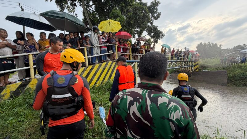 Bocah Tenggelam di Sungai Buntung Berhasil Ditemukan Setelah 5 Jam Pencarian. FOTO : Humas SAR Jambi