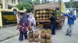 Kegiatan Operasi Pasar di Depan Kantor Koperindag Tanjung Jabung Barat, Provinsi Jambi, Senin (26/6/23). FOTO : LT 