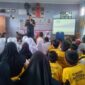 IPTU Epy Koto bersama Tim Terpadu Kampung Bebas dari Narkoba saat sosialisasi di SDN 24/V Kuala Tungkal, Selasa (19/9/23). FOTO : LT