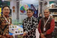 Bupati Tanjab Barat Drs H Anwar Sadat, M. Ag kenaikan SDA saat Otonomi Expo 2024 di Jakarta. FOTO : Prokopim