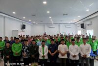 Bupati Tanjab Barat Drs H Anwar Sadat, M. Ag bersama Ketua DPW LDII Provinsi Jambi Rahmat Nuruddin, S. Kom, Ketua dan Pengurus LDII Tanjab Barat dan undangan lainnya. FOTO : LT
